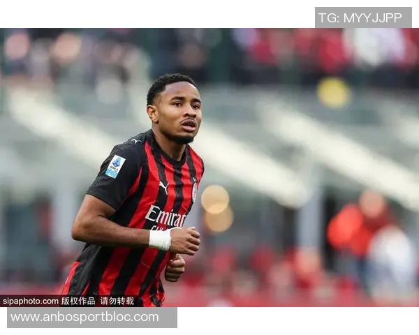 费内巴切对恩昆库表现出兴趣但他倾向于继续留在AC米兰