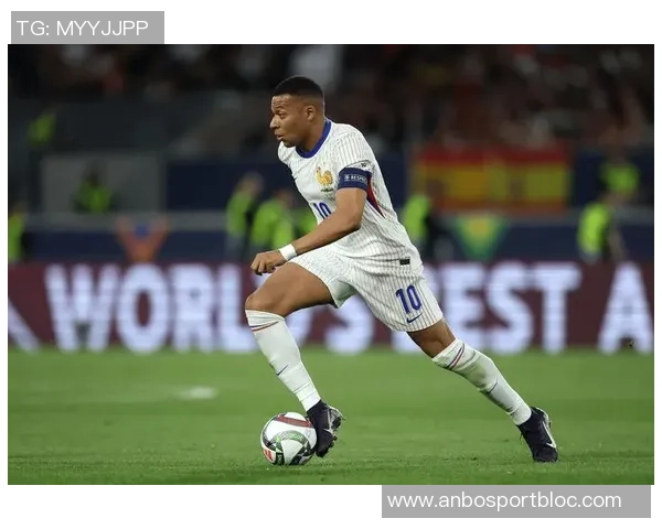 姆巴佩全场表现亮眼传射建功并贡献关键传球与过人评分高达86