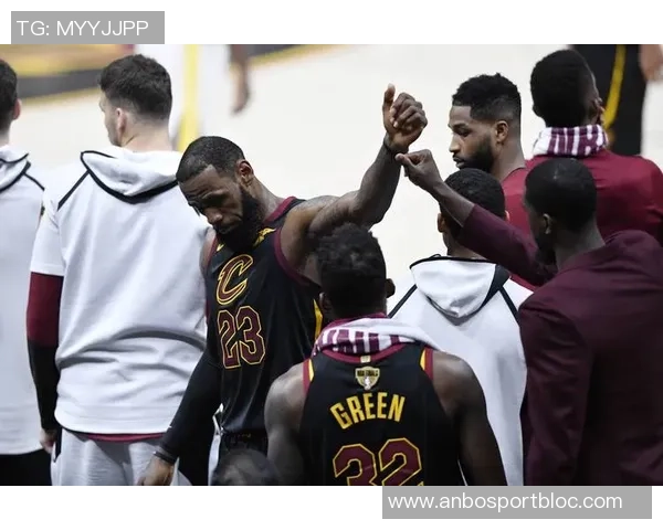 詹姆斯职业生涯对战对手已达1821人最新对手为凯莱布乐福