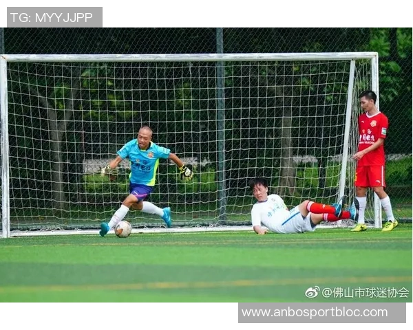 文班在下半场遭遇严防与犯规困扰仍拼出22分8板4助2帽展现实力